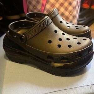 CROCS Black Platform Clogs